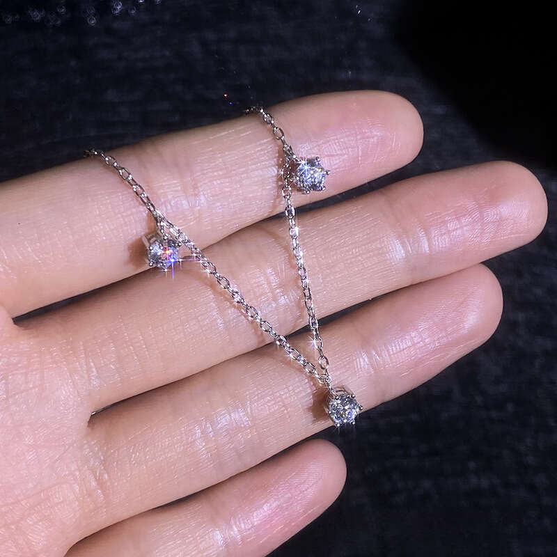 Sier Necklace Moissanite Pendant Elegant Light Collarbone Chain for Women