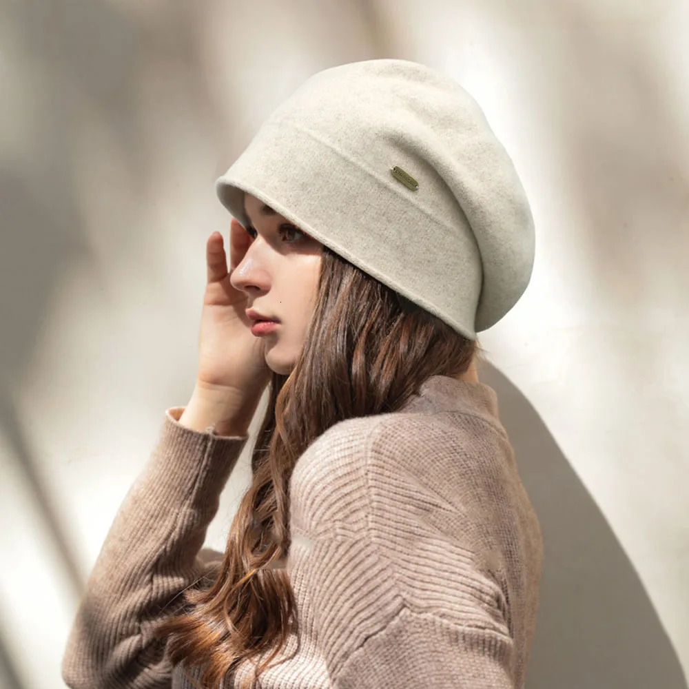 Female Boutique Cashmere Blend Winter Hat Fur Warm Soft Wool Women Skullies Beanies Wholesale Fedora Retro lady caps beret 250805