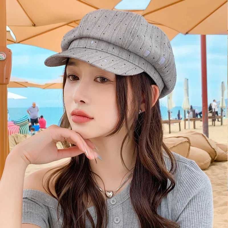Beret Spring Autumn Octagonal Newsboy C Vintage Korean Plaid Painter C Female Black White Berets Trend Boina XJ250807