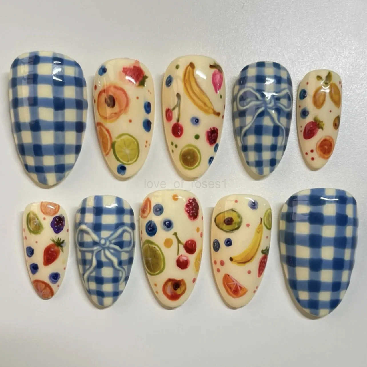 24Pcs Short Round Almond Lovely False Nails Full Cover Fresh Cartoon Fruit Pattern Designs Wearing Nails Art French Summer Nails Z250807
