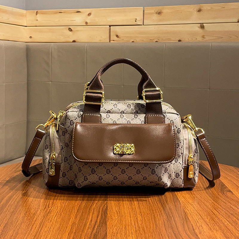 Cross-border Source Luxury Bag Luxury Brand Women's Designer Bag Bag 2025 Hot-selling High-end Boston Pillow Bag Large Capacity Handbag Crossbody