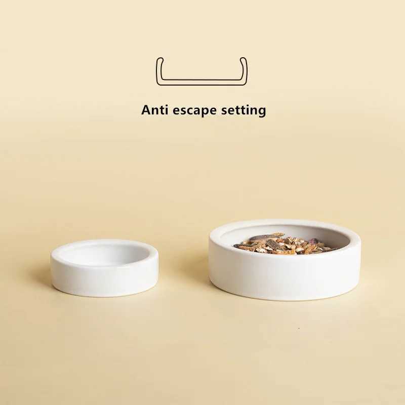 Cute Mini Ceramic Pet Bowl Available in Black and White Eat and Drink Water Bowl for Puppy Dog Cat Pet Supplies Accessories Y250806