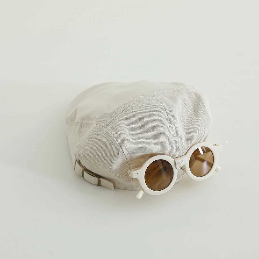 Childrens Cs With Glasses Handsome Spring Summer Baby British Beret Hats Boys Girls Korean Painter Hat For Kids 2-5 Years XJ250807