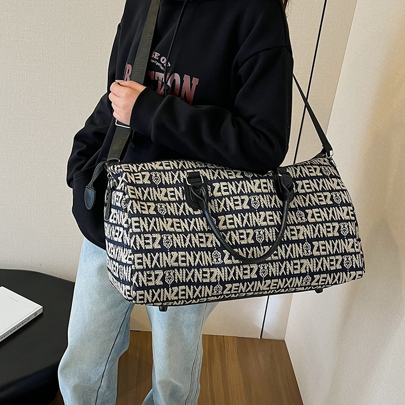 Free Shipping Designer Luxury New Korean Style Letter Travel Bag Leisure Large Capacity Yoga Storage Bag Short Distance Business Portable Handheld Fit