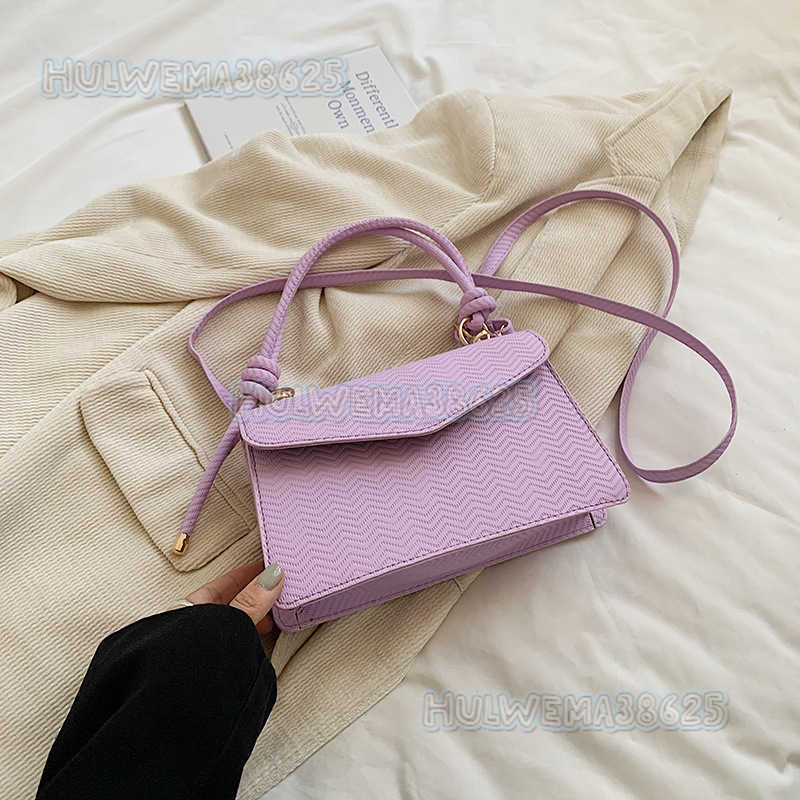 Niche Design Bag for Women 2024 New High-end Feel Embossed Commuter Small Square Bag Fashionable Single Shoulder Crossbody Small Square Bag H250806