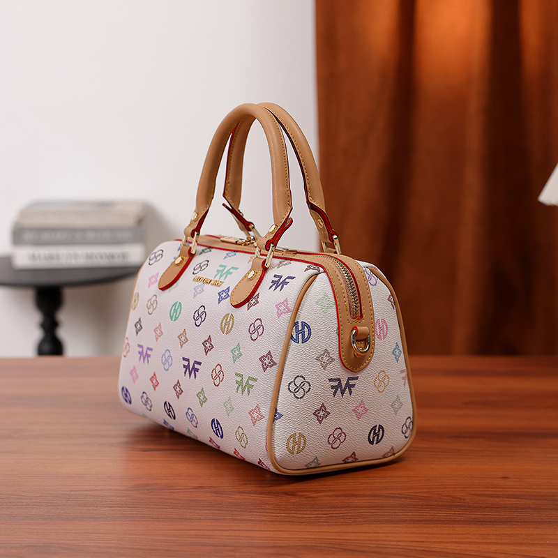 MKF designer bag free shipping Light luxury high-quality fashionable simple shoulder bags new outdoor versatile womens crossbody bag