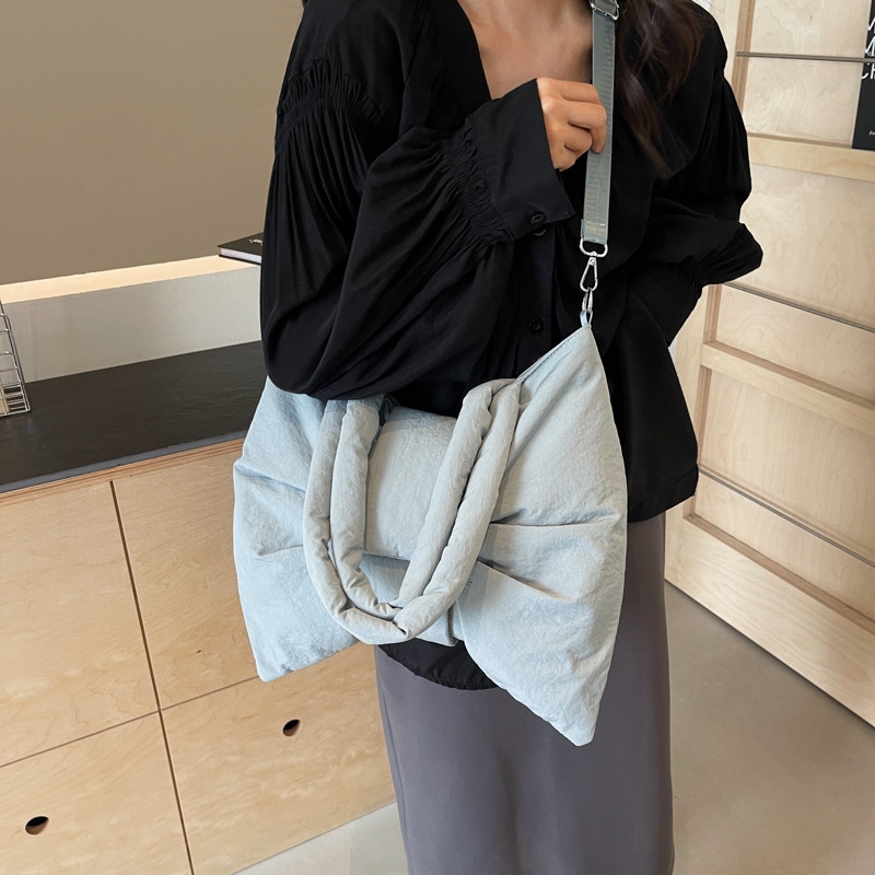 Free shipping designer Korean Style Sweet Casual Nylon Underarm Bag for Women New Niche Design Large Capacity Canvas Crossbody Bag