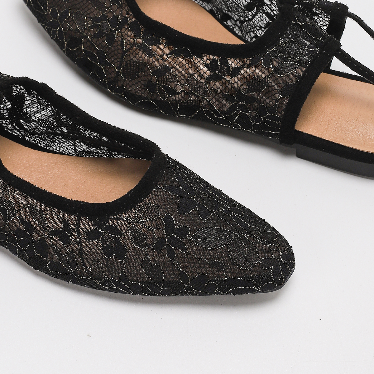 women's flat single shoe New black and white moonlight bow decoration breathable strap, ultra-light shallow-mouthed square toe, casual, comfortab