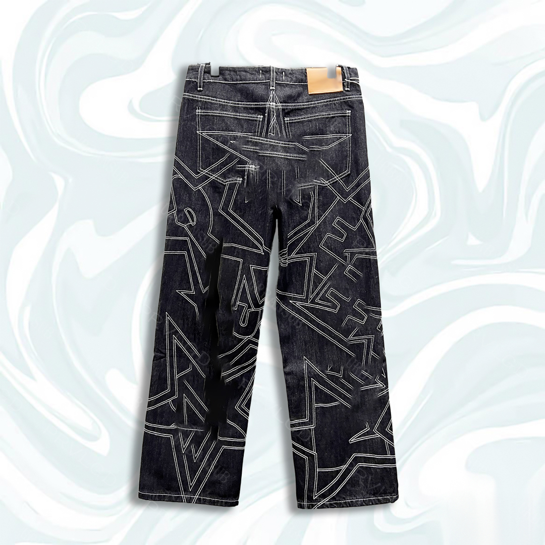 Elegant Menswear: Long-lasting Fashionable Jeans Featuring Exquisite Embellishments