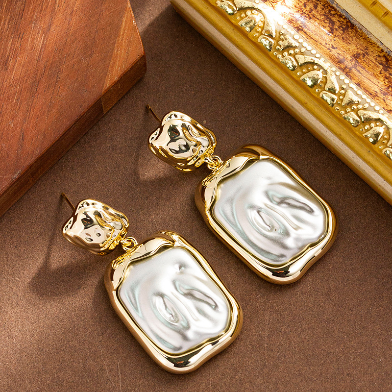 Fashion Exquisite Baroque Irregular Pearl Earrings 2025 New Style Elegant High-end Sier Needle Ear Jewelry