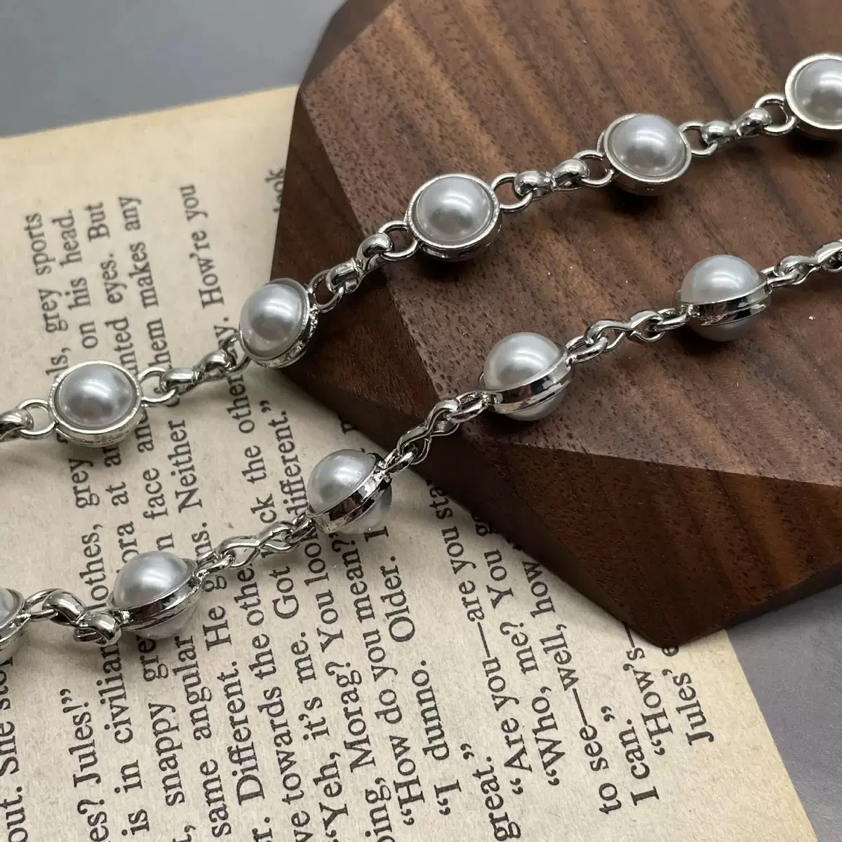 Double sided pearl pants chain punk style detachable double-layer pants chain fashionable couple waist accessories 250805