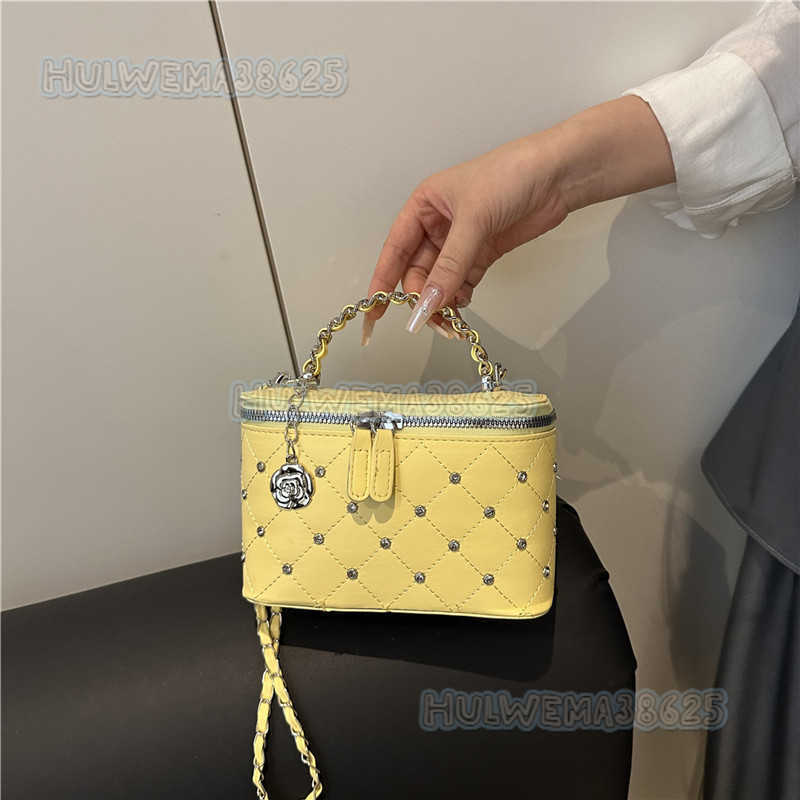 Fashion Quilted Chain Small Bag for Women 2025 New High-end Shiny Diamond Box Bag Stylish Shoulder Crossbody Bag Trendy H250806