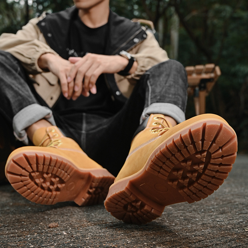 2025 Autumn Winter Fleece Lined High Top Boots Unisex Large Sizes 35-47 Versatile Fashion Couple Work Boots Yellow for Men and Women