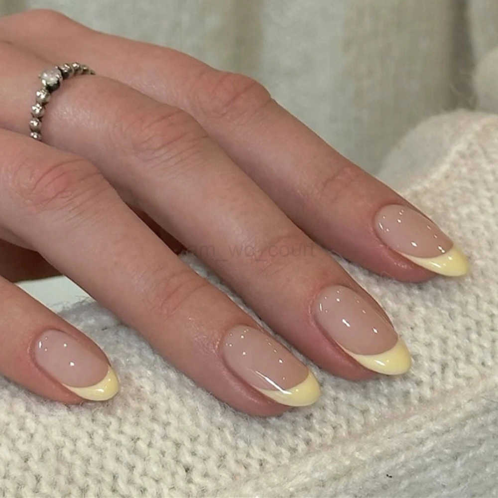 ellow French Fashion Wearable Nail Art Summer Simple Short Almond Fake Nails Detachable Finished False Nails Press On Nails M250807