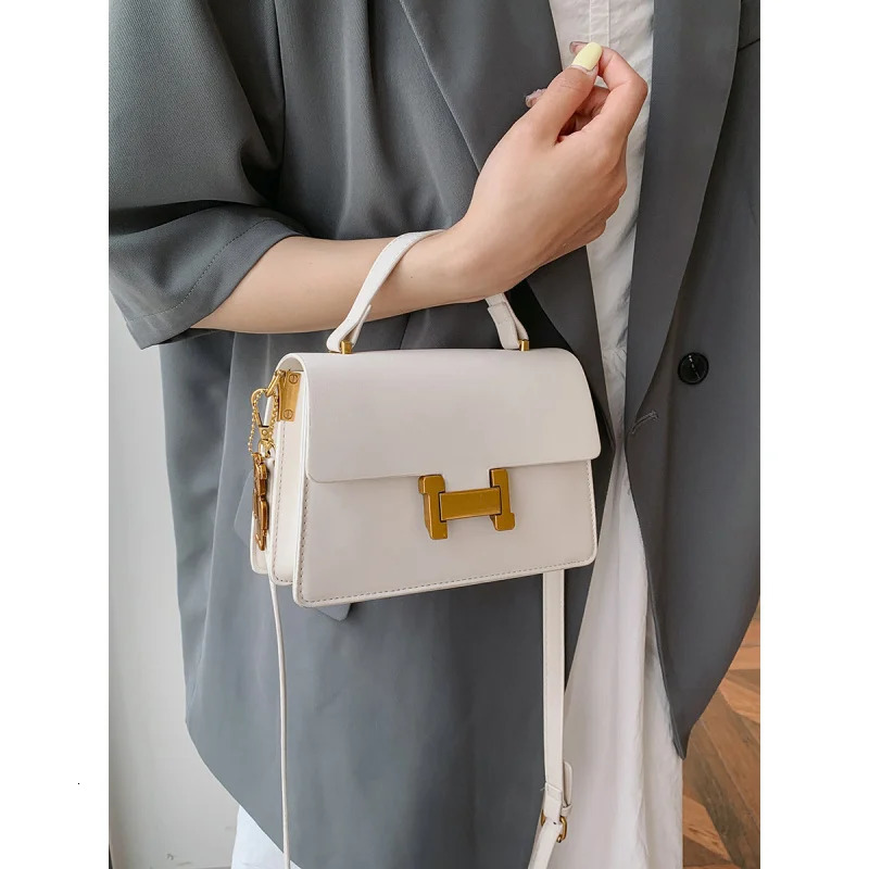 Bag2024 Fashion Trend Korean Style Casual Solid Color Small Square Bag Textured Versatile Shoulder Handbag Crossbody Bag 250807