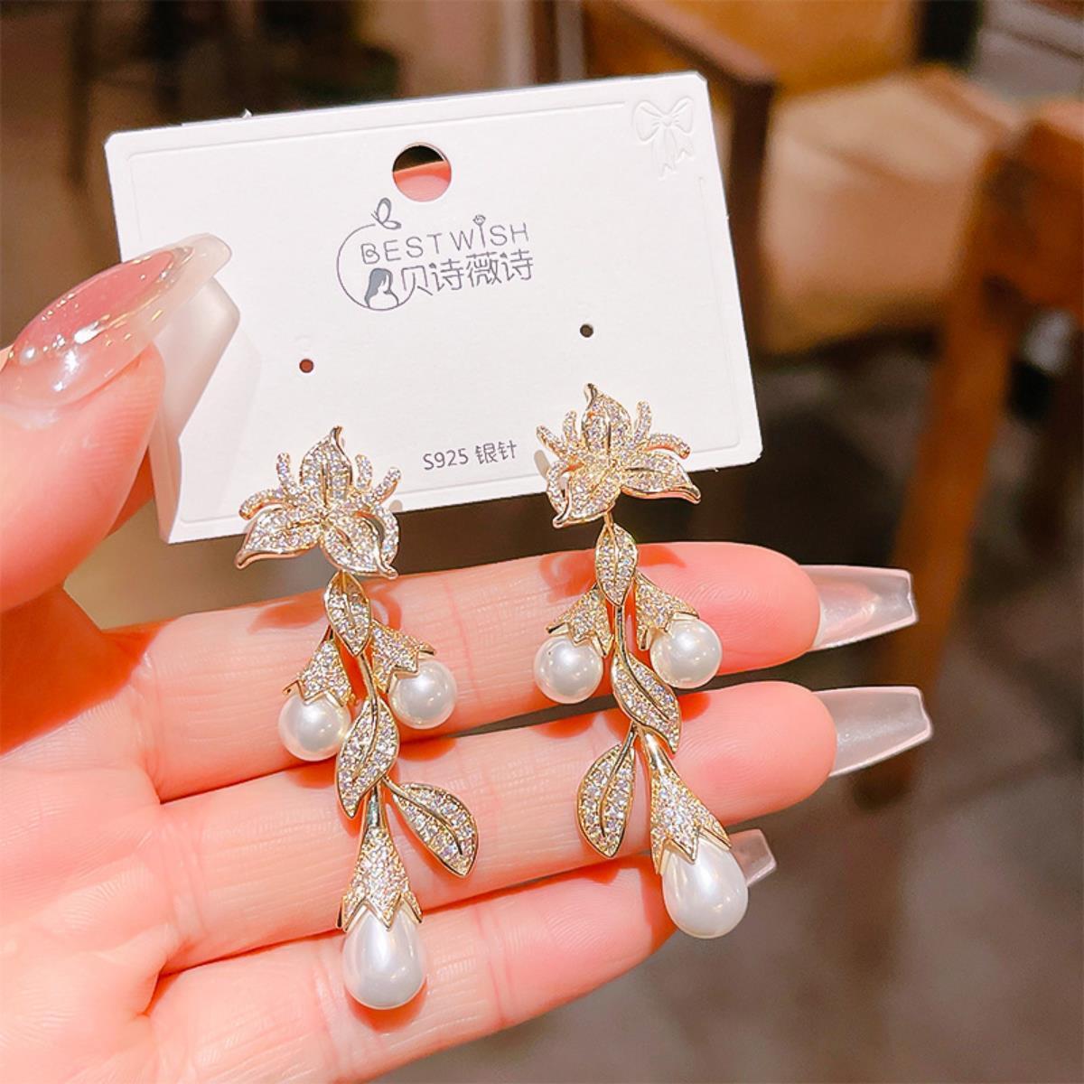 Women's Accessories Free Shipping Designer Luxury Jewelry Thick Gold Color Retention High-quality Exquisite Zircon Earrings High-end Studs