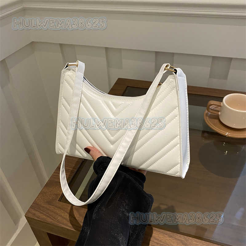 Niche Design Quilted Baguette Underarm Bag for Women 2024 Summer New Trendy Versatile Chain Shoulder Bag for Girls H250806