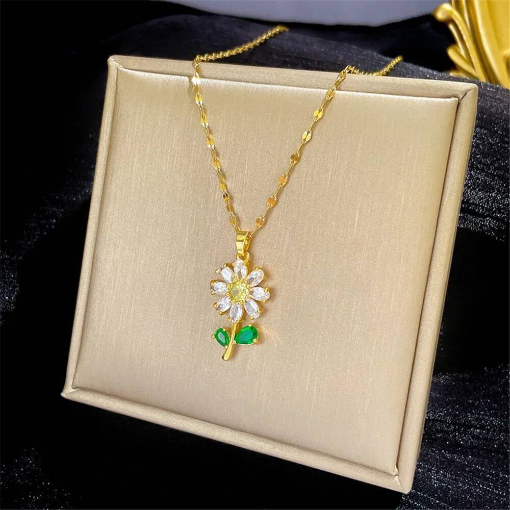 Design Lady Suower Zircon Pendant Necklace for Women Fashion Summer Accessories Wedding Party Jewelry Anniversary Gift Jewelry for Women