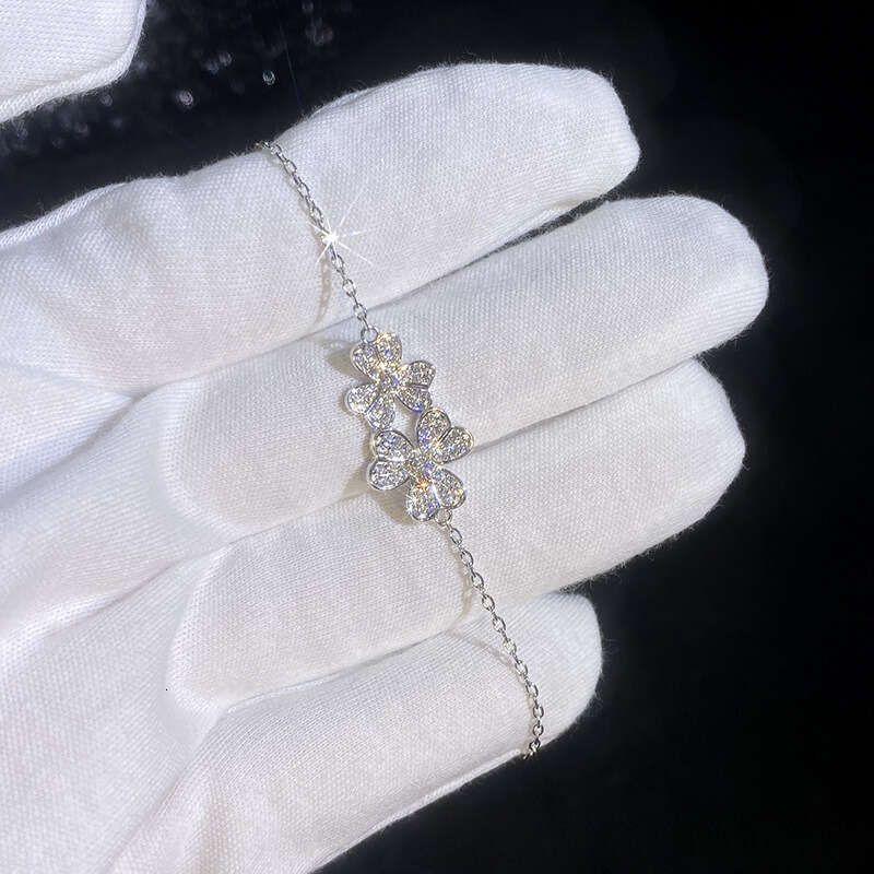 Iced Out VVS Clover Light Korean Style Three Flower Bangle Full Dia Moissanite Bracelet