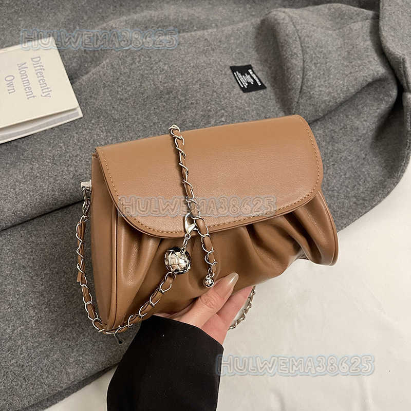 Fashionable Womens Bag 2025 Spring New Solid Color Pleated Handbag Cute Simple Chain Shoulder Crossbody Bag H250806