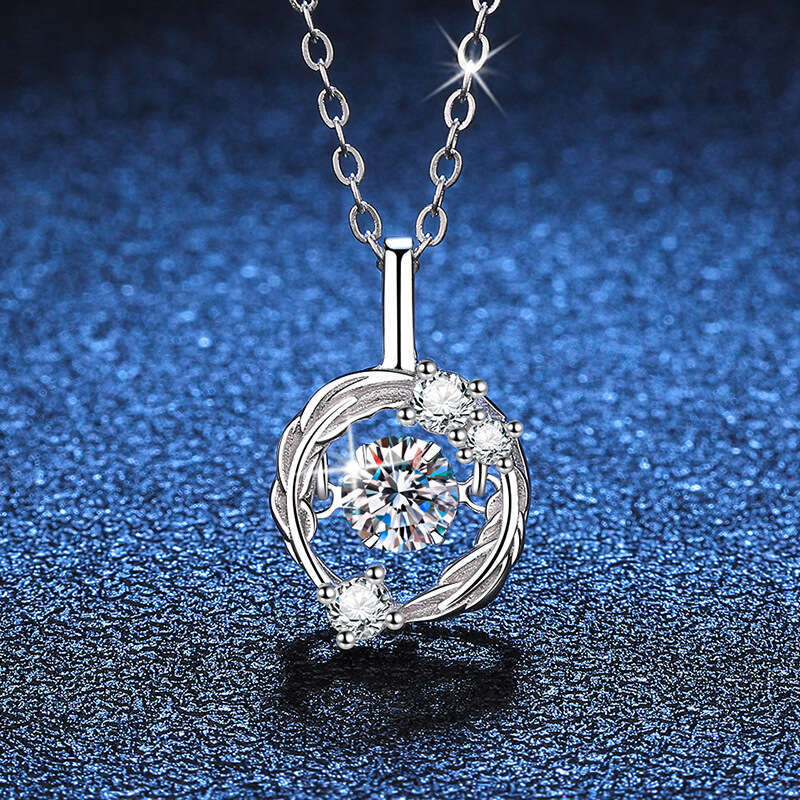 Iced Out VVS Pendant Light Feather Dynamic Heart D Color Moissanite Necklace