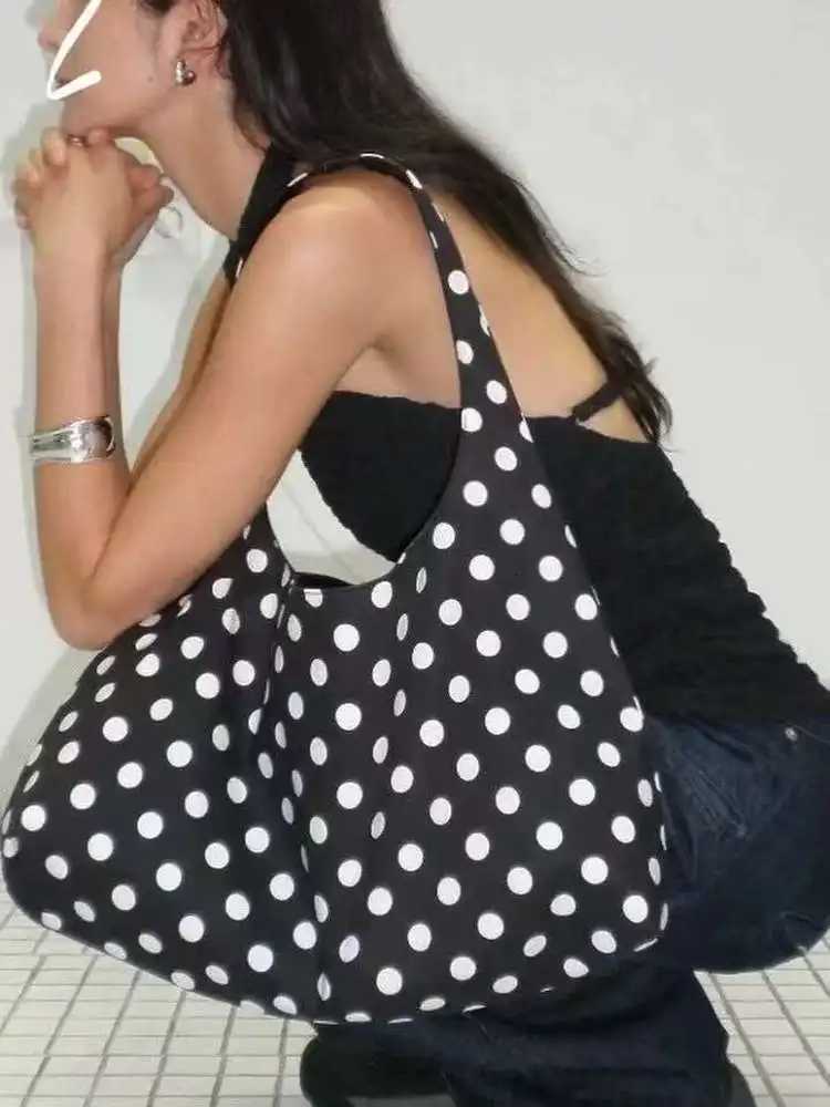 Black White Polka Dot Tote Bag Fashion Versatile Large Capacity Single Shoulder Bag Z250807
