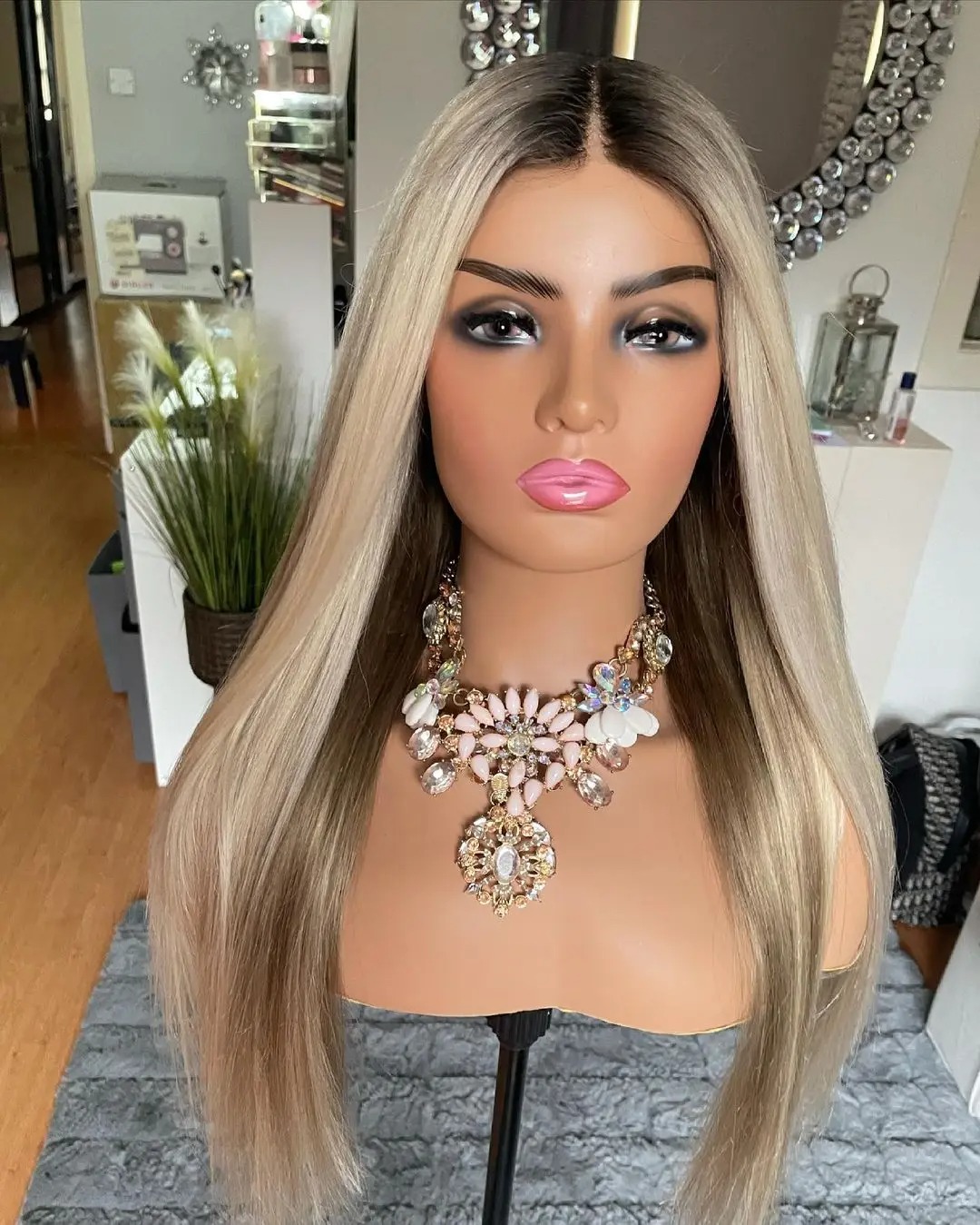 Ombre Ash Blonde Transparent Lace Wigs Human Hair Straight 13x4 Lace Front Wigs For Women Ready To Wear Preplucked Blonde Remy Wig Synthetic