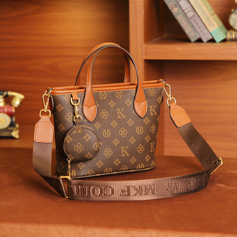 MKF designer bag free shipping Light luxury high-quality vintage floral handbag with new print simple and large capacity womens crossbody bags