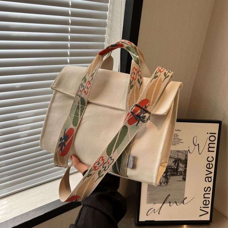 Large Capacity Canvas for Women's 2023 New Trendy, Simple, Versatile Colorful Broadband Handheld Commuting Crossbody Bag