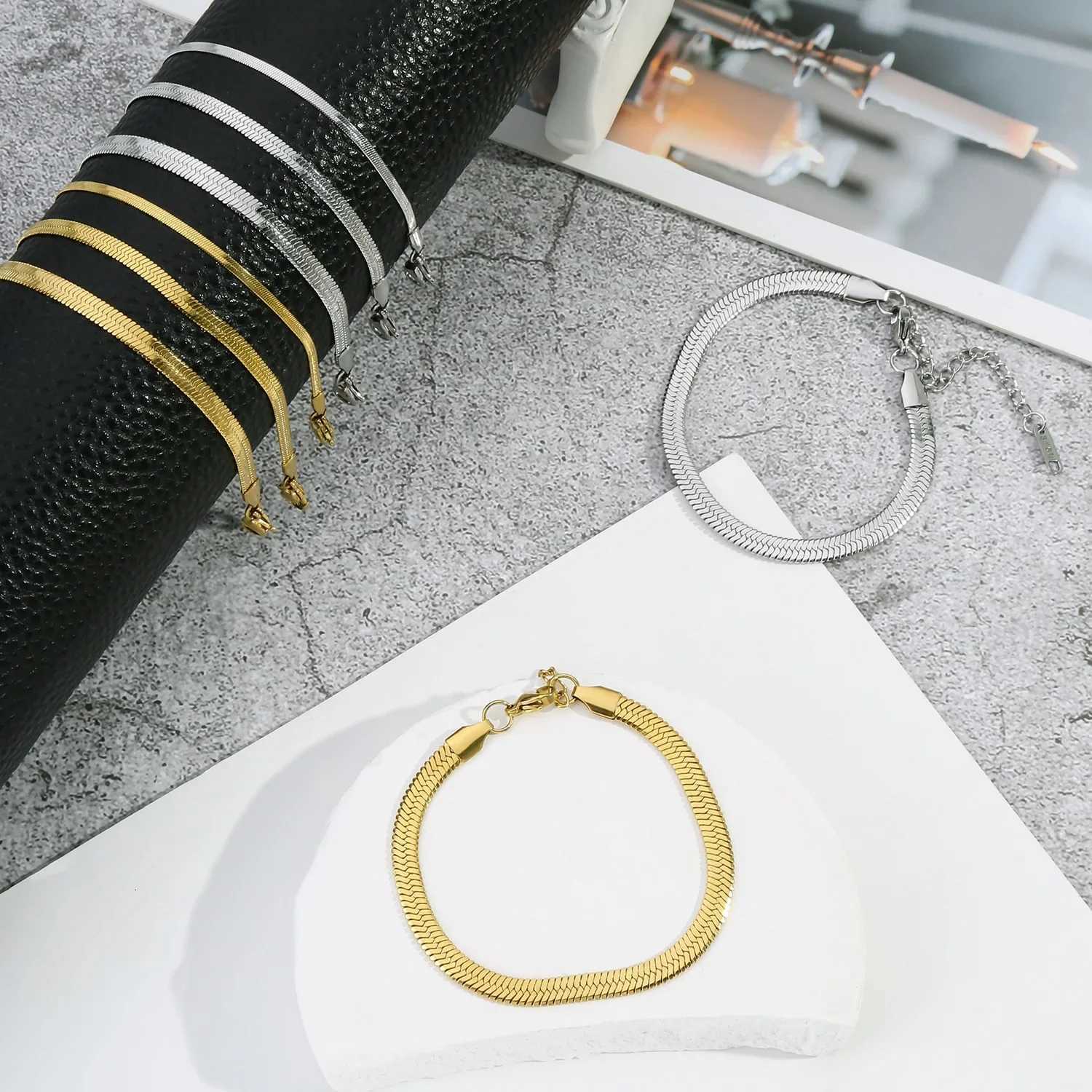 2/3/4/5MM Stainless Steel Bracelet For Women Men Gold Color Snake Chain Bangle With Extended Chain Waterproof Party Jewelry Gift W250807