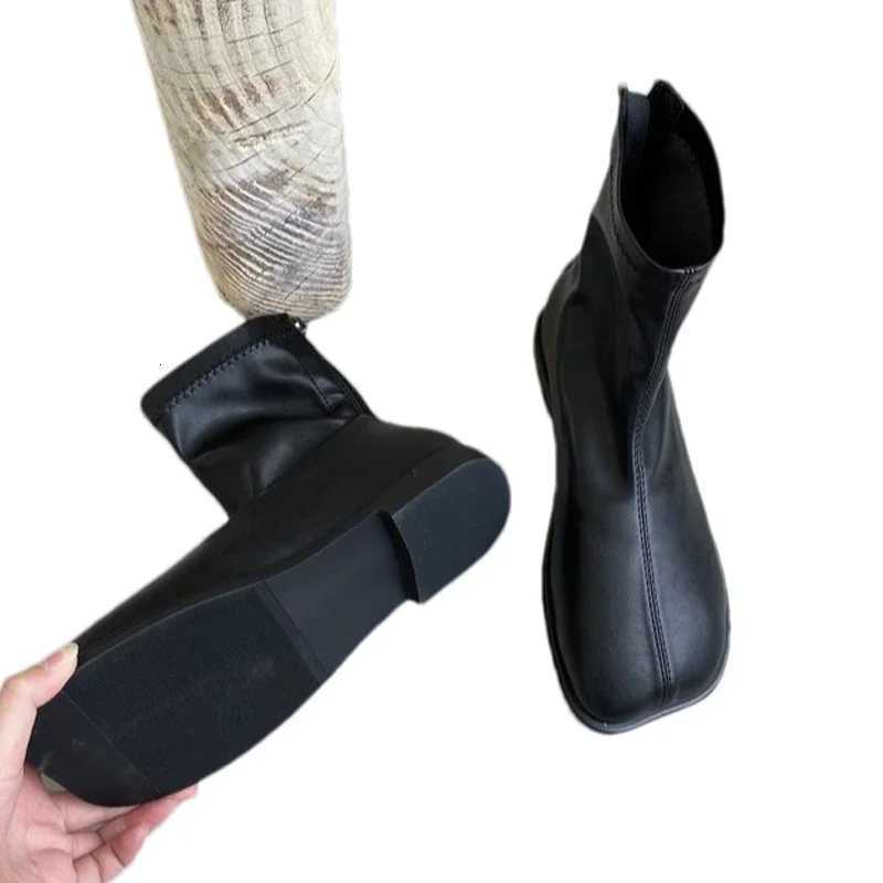 Women Leather Ankle Boots Flats Square Toe Designer Shoes Trend New Snow Boots Walking Goth Chelsea Boots Zip Female Shoes XJ250807
