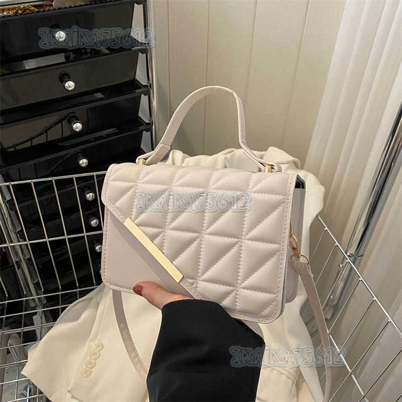 Womens Quilted Embroidered Fashion Small Bag 2023 Shoulder Crossbody Bag Textured Trendy Handbag Small Square Bag H250806