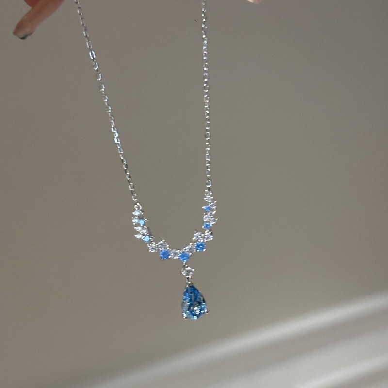 2025 Choucong Water Drop Pendant Sparkling Luxury Jewelry 925 Sterling Silver Pear Cut Aquamarine CZ Diamond Gemstones Beach Women Clavicle Necklace G
