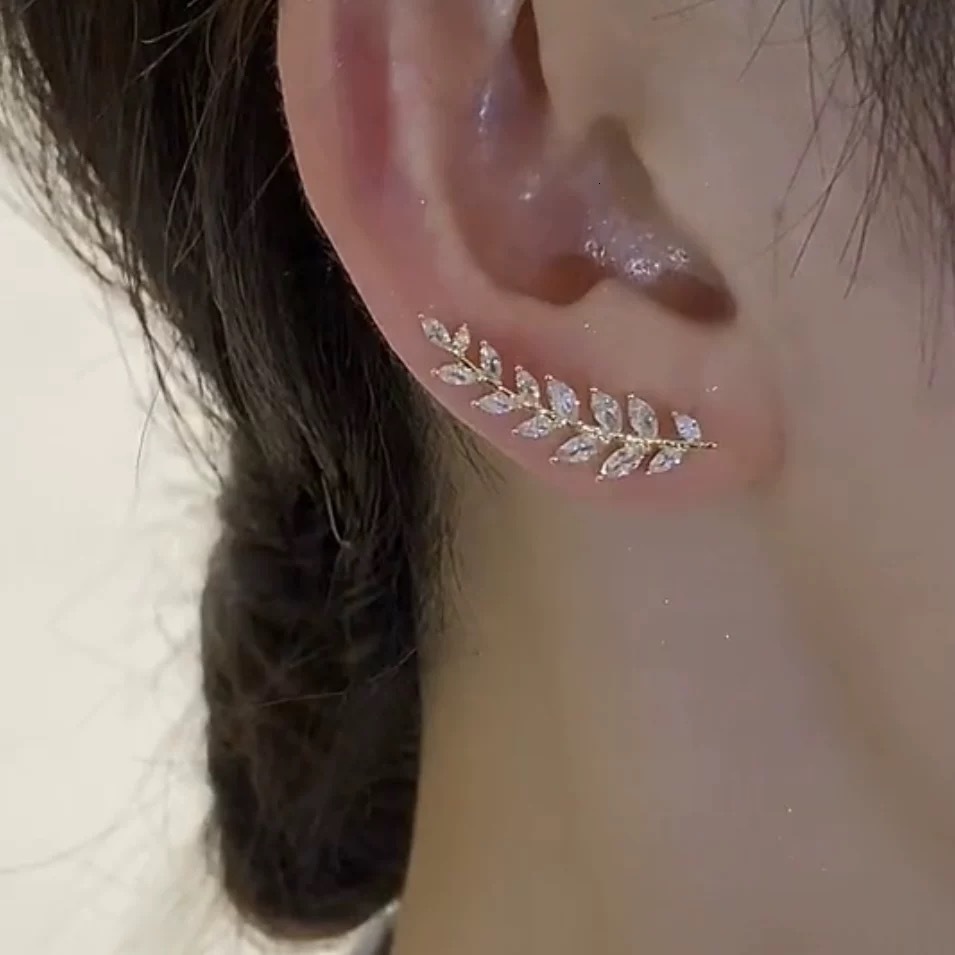 Free Shipping Designer Luxury Jewelry Zircon Wheat Spike Integrated Ear Stud Earrings Niche Super Shiny Leaf Stud Earrings Elegant Versatile Women