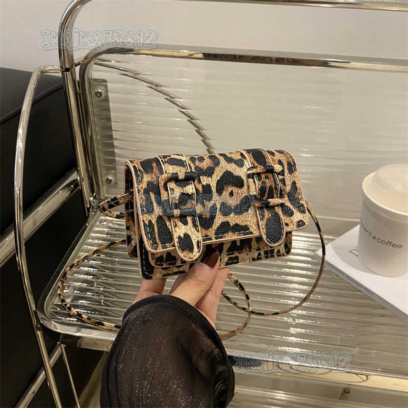 Celebrity Large Capacity Fashion Single Shoulder Crossbody Bag 2024 Unique Fashion Mini Coin Purse Stylish Small Square Bag Casual H250806