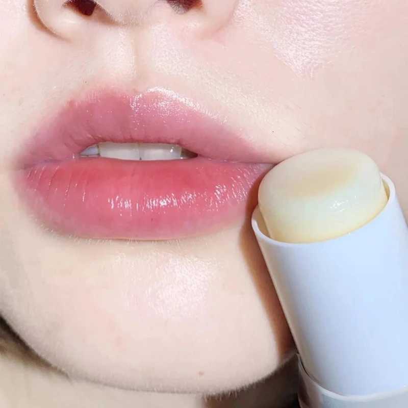 Cappuvini Grape Lip Balm Stick 8g Deeply Hydrating and Moisturizing Prevents Dryness and Cracking Reduces Lip LinesXJ250807