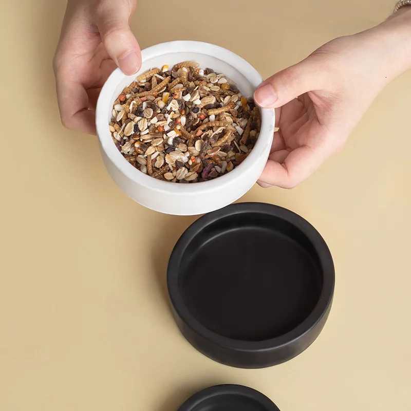 Cute Mini Ceramic Pet Bowl Available in Black and White Eat and Drink Water Bowl for Puppy Dog Cat Pet Supplies Accessories Y250806