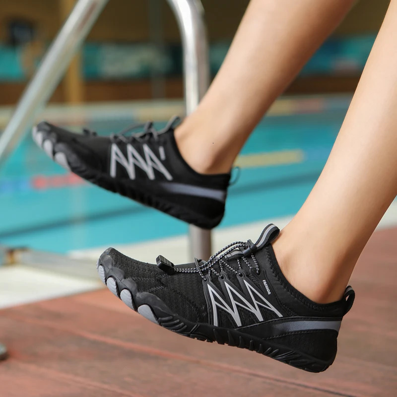 Mens Qiuck-Dry Aqua Non-Slip Water Shoes Womens Couples Outdoor Wading Breathable Beach Swimming Five Finger Sneakers 2025 250730