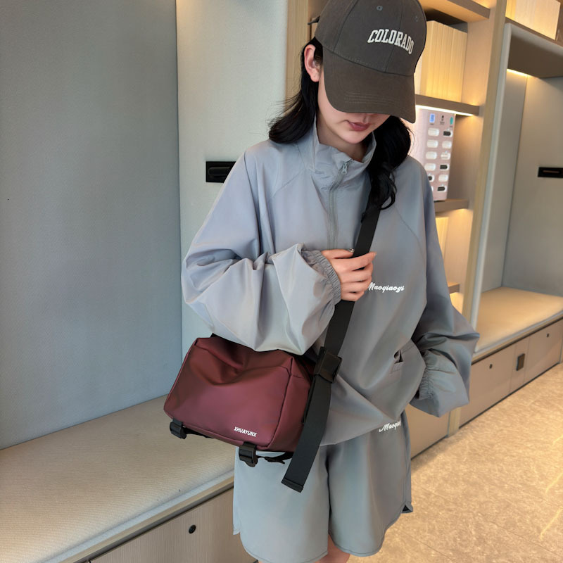 Small Fiess Women's Multi-Functional Casual Texture Shoulder Crossbody Large Capacity Yoga Bag