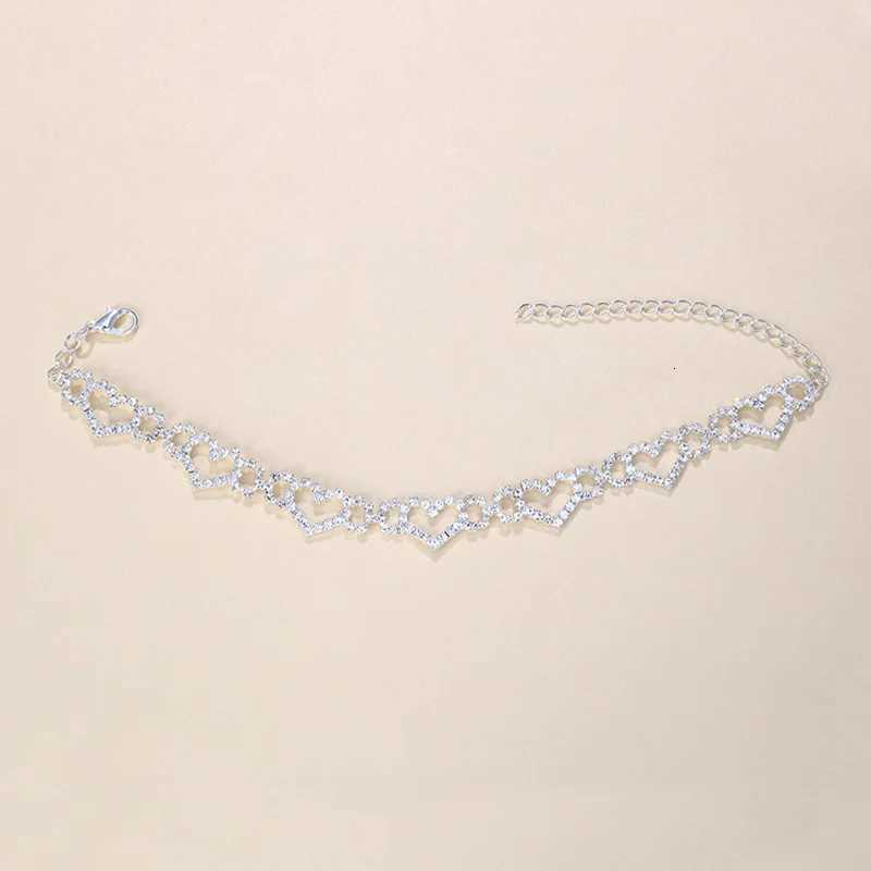 Stonefans Summer Beach Hollow Out Rhinestone Heart Anklet for Women Boho Heart Ankle s Sandals Barefoot Jewelry Y250805