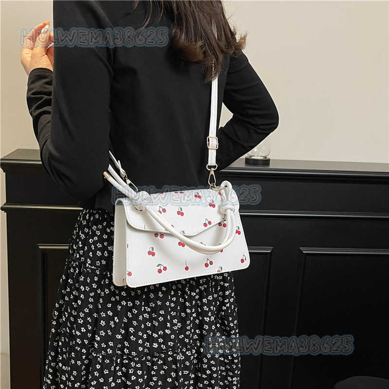 New Fashion Cherry Handbag for Women 2025 Summer Simple Fashion Casual Shoulder Bag Niche Crossbody Bag H250806