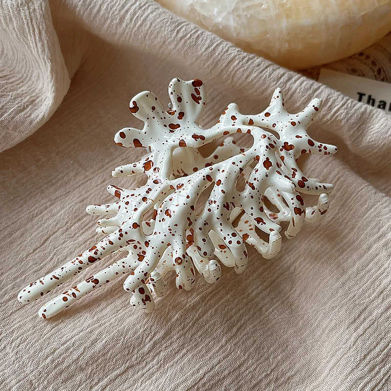 Ocean Conch Hair Claw Clips for Women Colorful Shell Crab Hair Clip Shell Catcher Ins Fairy Summer Sea Y2K Hair Accessories U250807
