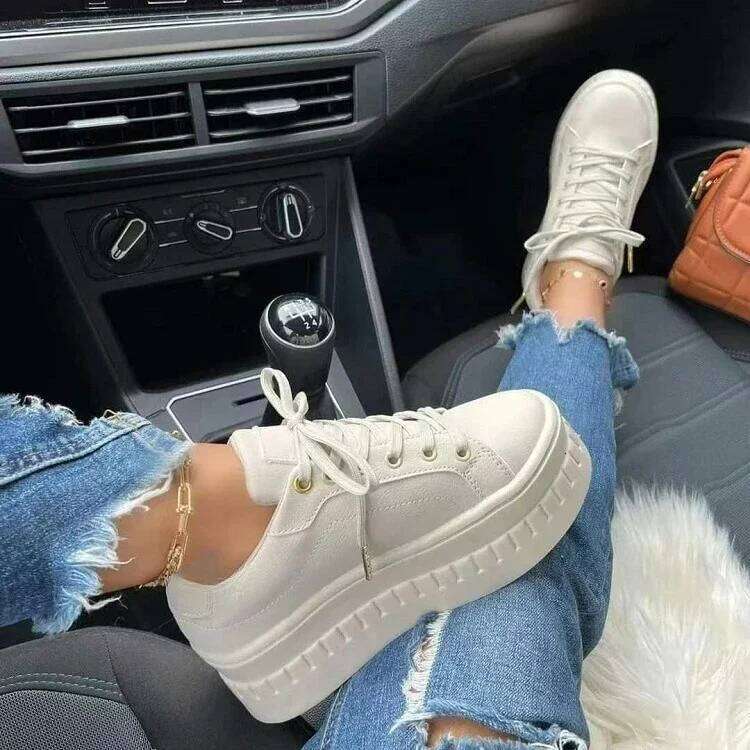 Platform Women Sneakers Breathable Casual Solid Color designer Lightweight Vulcanized Shoes Autumn Lace Up Tennis Shoe Plus Size 43