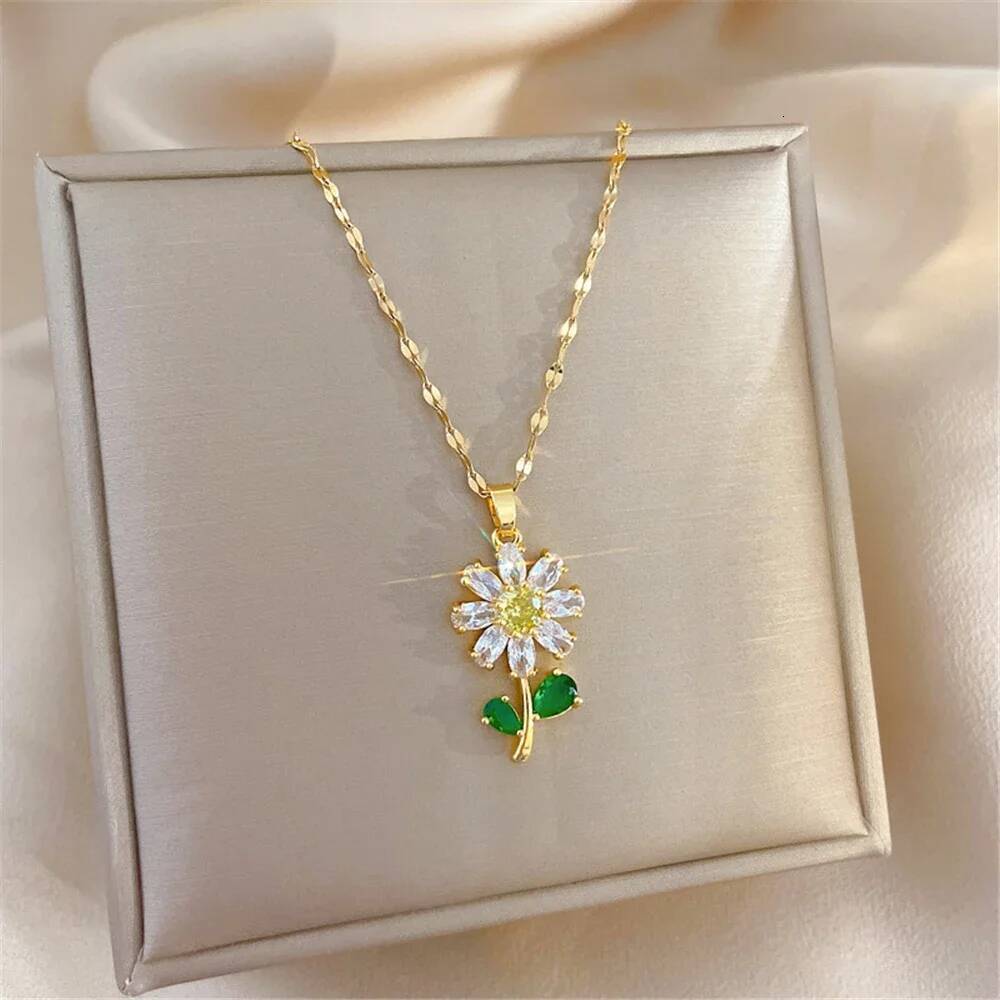 Design Lady Suower Zircon Pendant Necklace for Women Fashion Summer Accessories Wedding Party Jewelry Anniversary Gift Jewelry for Women