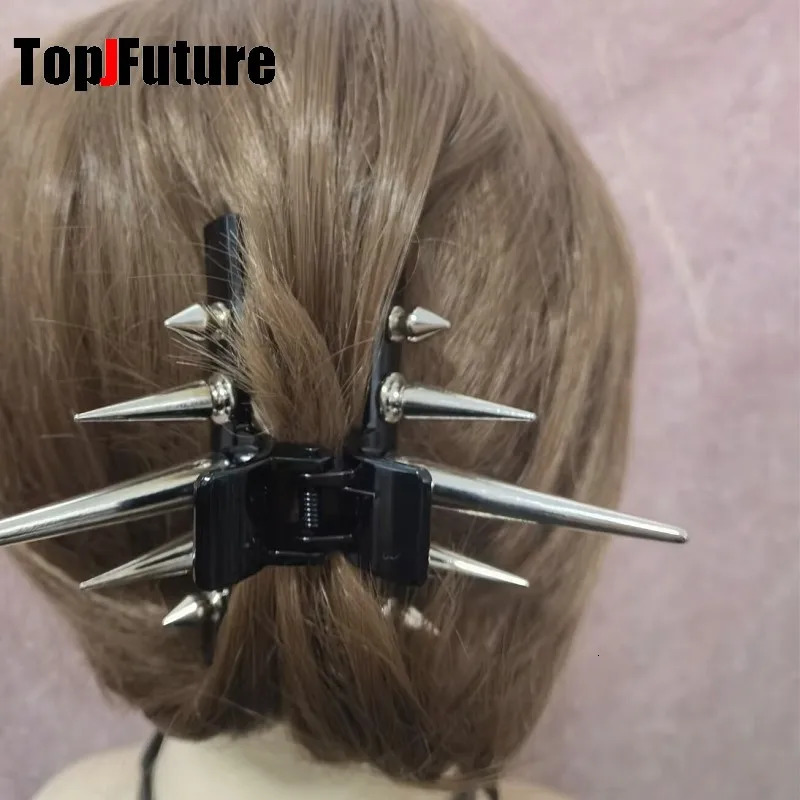 Streetwear Gothic Spike Hair Grab Punk Hip Hop Handmade Leather Buckle Chain Spike Clip Women Party Hair Accessories 250730