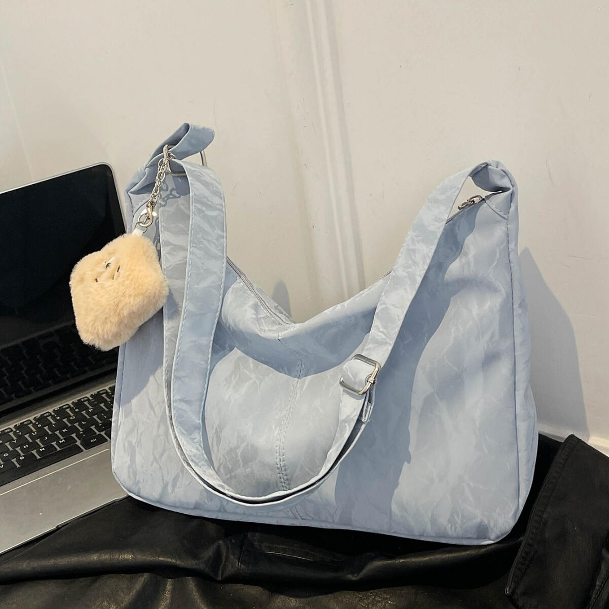 2025 Spring Summer New Fashionable Wide Shoulder Strap trend Shoulder Bag Fashion Trendy Shoulder Bag Women s Shoulder Bag Simple Style Crossbody Bag 