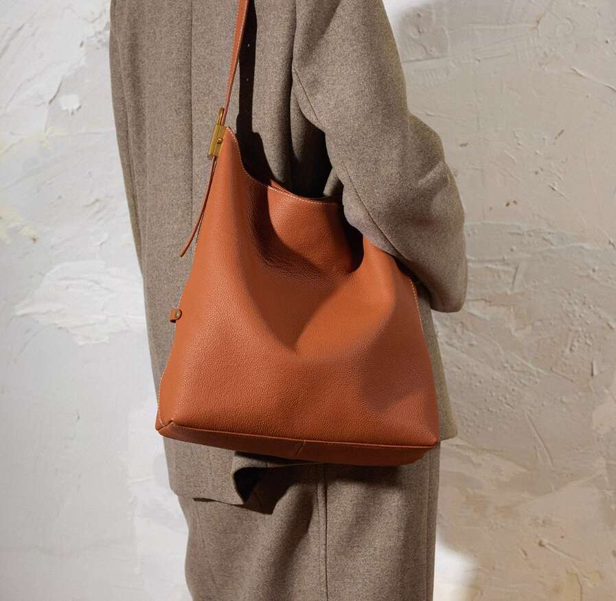 Luxury Tote Bag Designer Bag Large Totes Grained Leather Women Handbag Crossbody Shoulder Bags Purses Shopping Bags Hot selling Commuting Bag