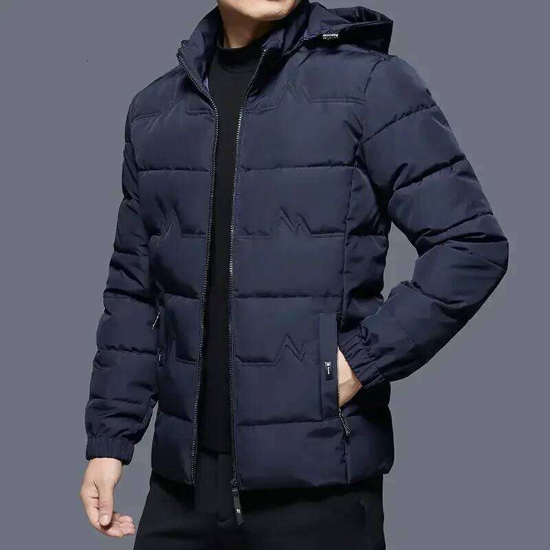 Men's Down Jacket Short Male Padded Coats Hooded Padding Winter Parkas Models Offers Korean Style Hot Fashion 2024 Warm Clothes