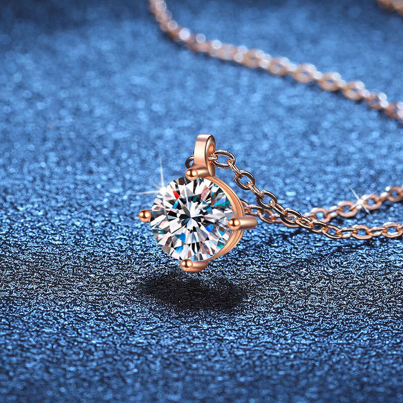 Live Iced Out VVS for Women D Color Necklace 1 ct Classic Four-Prong Moissanite Clavicle Chain