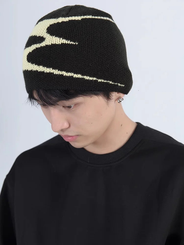 Men Beanies Knit Y2k Hip Hop Graphic Caps Streetwear Winter Gothic Vintage Korean Fashion Pullover Accessories Unisex Women Hats 250806
